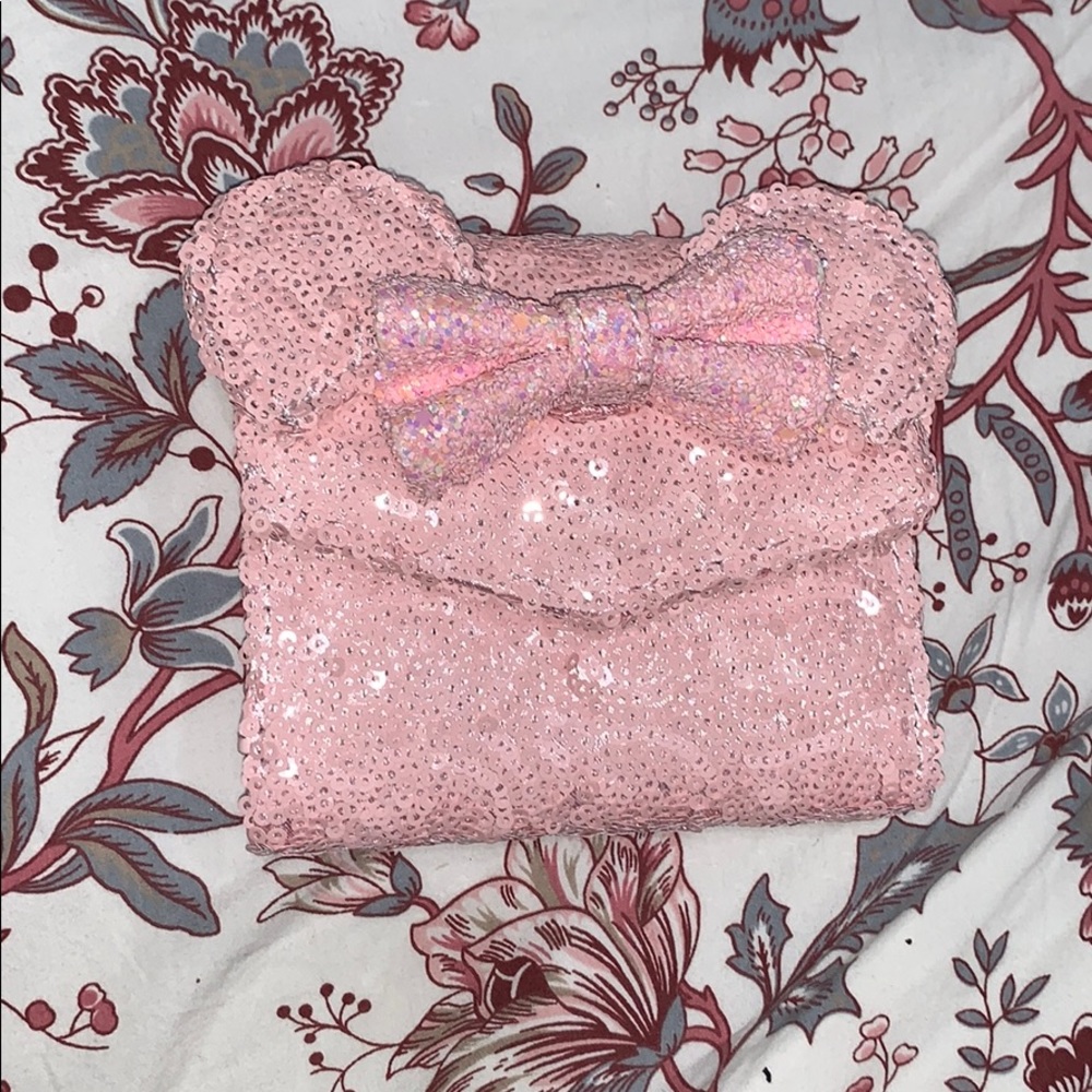 Millennial Minnie Loungefly Wallet